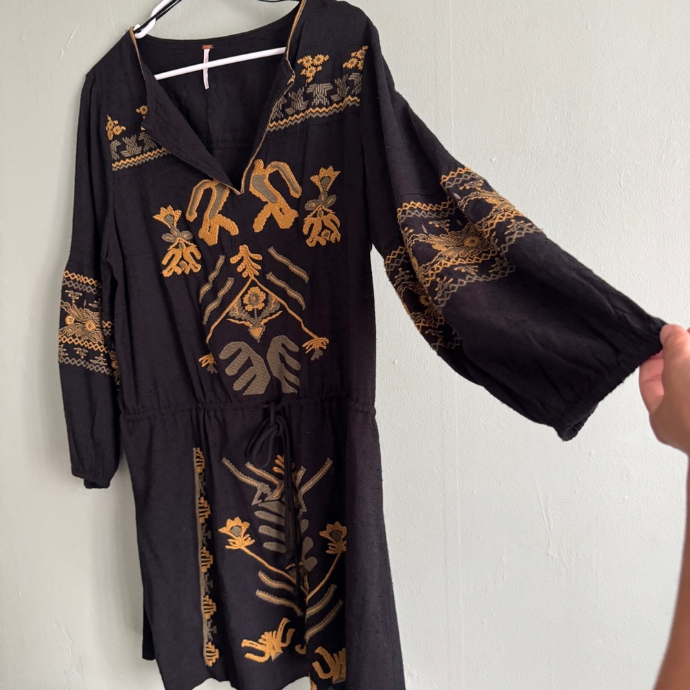 Free People Tunic Embroidered Dress Black Yelllow tribal long sleeve boho large - Picture 5 of 10